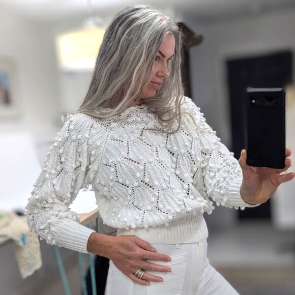 Elegant White Crochet Sweater - Picture 5 of 7